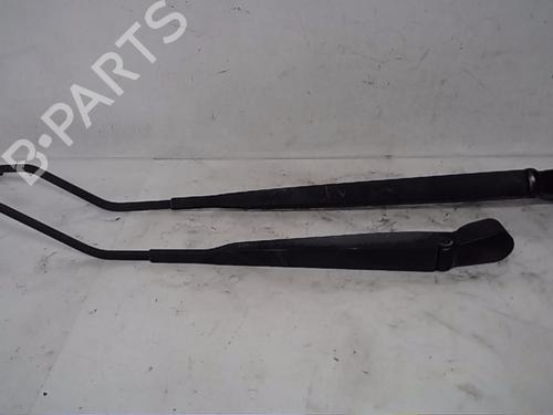 Used Front windshield wiper arm CITROËN C2 (JM_) 1.4 (73 hp) 14562389