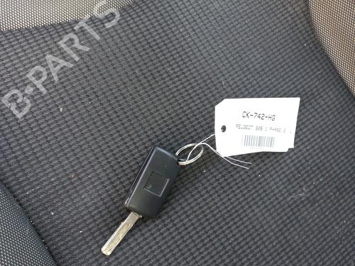 Right mirror PEUGEOT 308 I (4A_, 4C_) 1.6 HDi | BP28526204C27 