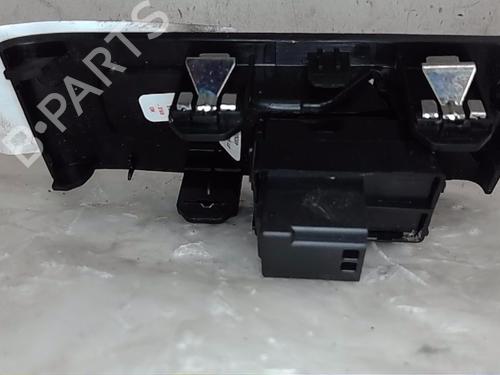 Used Right front window switch VOLVO XC40 (536) T2 (129 hp) 19539674