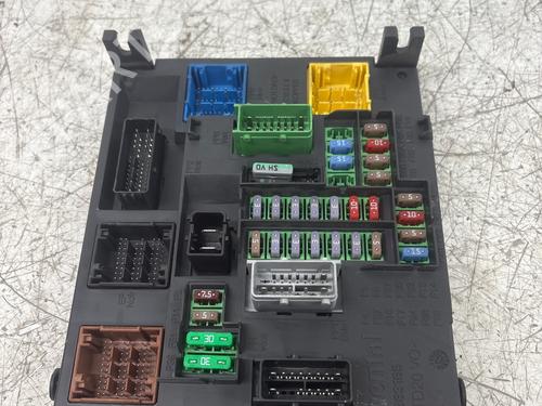 fuse-box-citroen-c4-ii-nc_-2009-38736616 main image