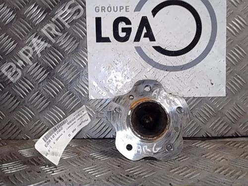 Used Left rear steering knuckle NISSAN QASHQAI II SUV (J11, J11_) [2013-2025]  14557766