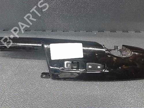 Used Right front window switch KIA SPORTAGE IV (QL, QLE) 1.7 CRDi (141 hp) 22990297
