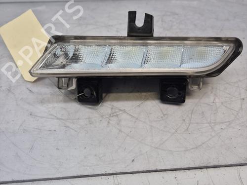 Højre positionslygte RENAULT CAPTUR I (J5_, H5_) 1.2 TCe 120 (118 hp) 31634057