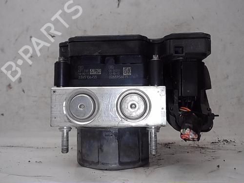 ABS Bremseaggregat RENAULT CAPTUR I (J5_, H5_) 0.9 TCe 90 (90 hp) 13836990