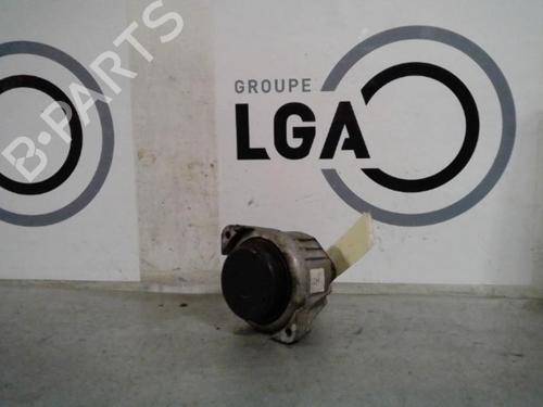 Used Engine mount BMW 3 (F30, F80) [2011-2018]  14549335