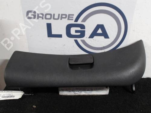Used Glove box MERCEDES-BENZ A-CLASS (W168) A 170 CDI (168.008) (90 hp) 13870422