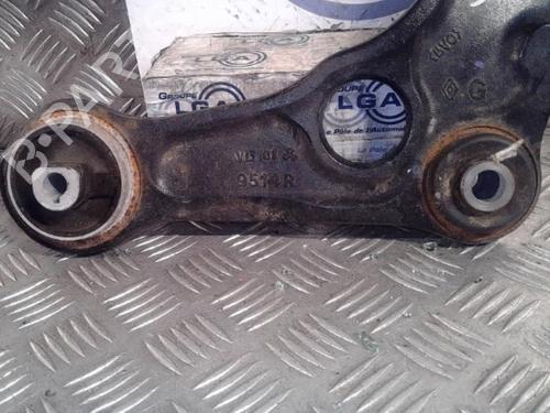 Used Left front suspension arm RENAULT MEGANE IV Hatchback (B9A/M/N_) [2015-2025]  14556328