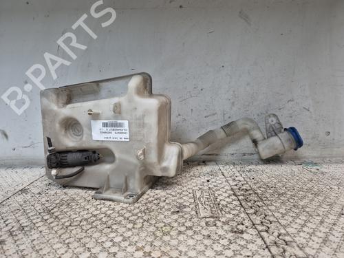 Used Windscreen washer tank VW GOLF VI (5K1) [2008-2014]  25125948