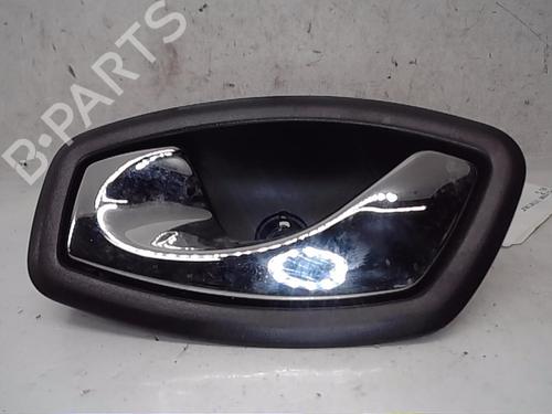 Used Front left interior door handle RENAULT CAPTUR I (J5_, H5_) 1.5 dCi 90 (J5N4, J5M5, J5MW, J5M6, J5AL, J5AJ) (90 hp) 13837922