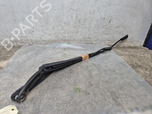 Used Front windshield wiper arm RENAULT CLIO IV (BH_) 1.5 dCi 90 (90 hp) 30798108