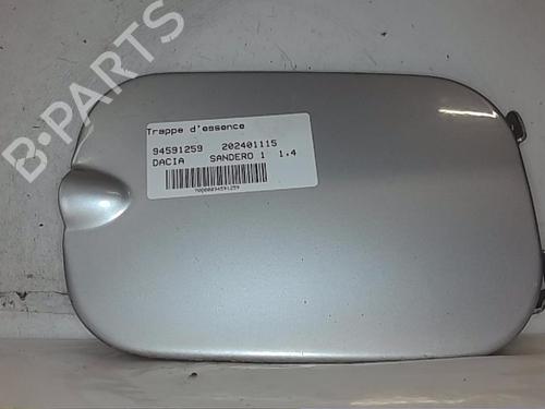 Używane Klapa wlewu paliwa DACIA SANDERO 1.4 (BS0C, BS0A, BS0G, BS1F, BS0E) (75 hp) 21060548