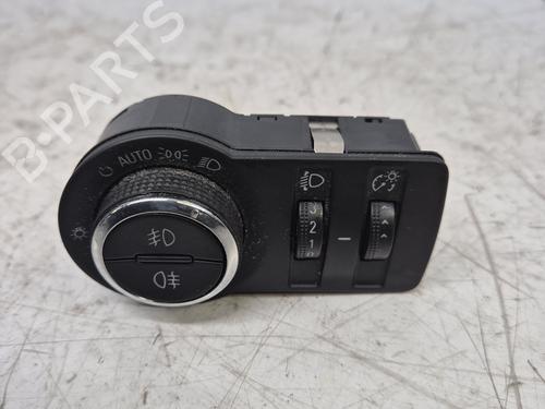 Used Headlight switch Headlight switch CHEVROLET ORLANDO (J309) 1.8 (141 hp) 34528783 34528783