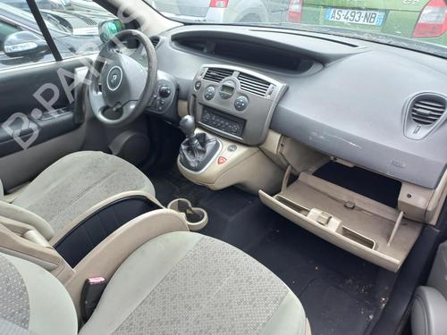 Front left exterior door handle RENAULT SCÉNIC II (JM0/1_)  | BP15182611C128 