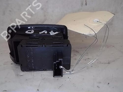 Used Right front window switch BMW 3 (E90) 318 d (143 hp) 13842416