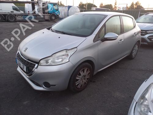 Brugte PEUGEOT 208 I (CA_, CC_)  1.2 VTI 82  4552605
