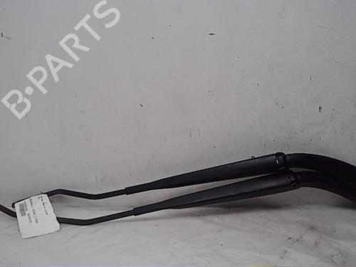 Used Front windshield wiper arm RENAULT MEGANE II Coupé-Cabriolet (EM0/1_) 2.0 dCi (150 hp) 14570115