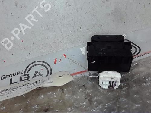 Fuel door actuator NISSAN NAVARA NP300 Pickup (D23, D23T) 2.3 dCi 4x4 (D231) | BP17794811E18 