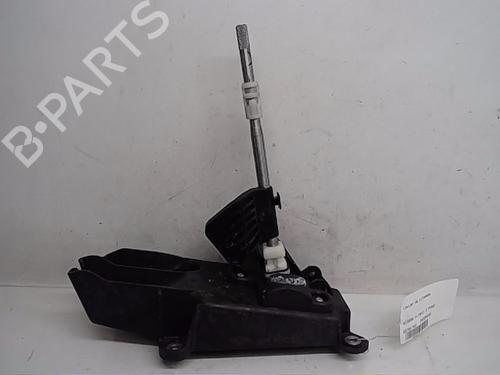 Used Gear lever NISSAN X-TRAIL III (T32_, T32R, T32RR) 1.6 dCi (T32) (130 hp) 13838580