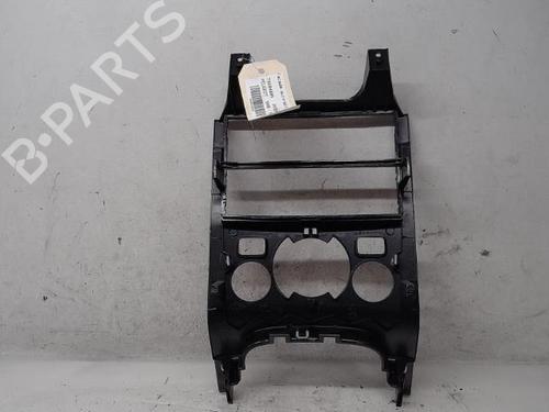 radio-peugeot-5008-0u_-0e_-20-hdi-150-bluehdi-150-823109-2009-2010-2011-2012-2013-2014-2015-2016-2017-16360685 main image