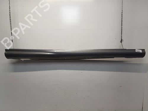 Used Right sideskirt Right sideskirt 38428354 38428354