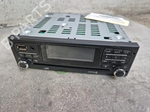 Used Radio DACIA DUSTER (HS_) 1.5 dCi (HSMC) (107 hp) 27926317