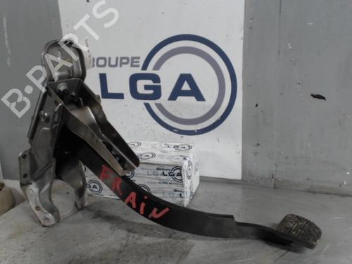 Used Break pedal NISSAN NAVARA NP300 (D40) [2004-2025]  14547409