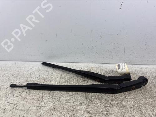 Used Front windshield wiper arm Front windshield wiper arm 38428446 38428446