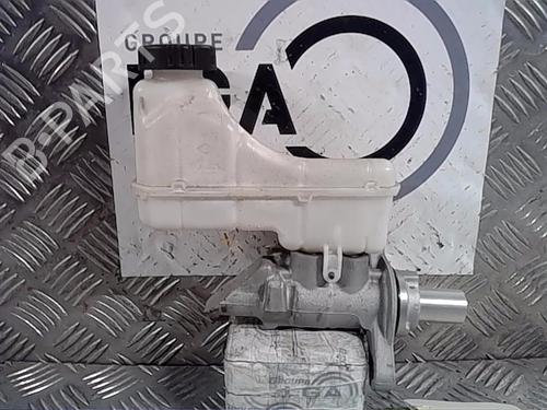 Used Brake master cylinder RENAULT TALISMAN Grandtour (KP_) 1.6 TCe 200 (200 hp) 14522398