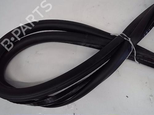 Rubber door seal DS DS 7 Crossback (J4_, JR_, JC_) 1.6 PureTech 180 (J45GFR) 9815699180
