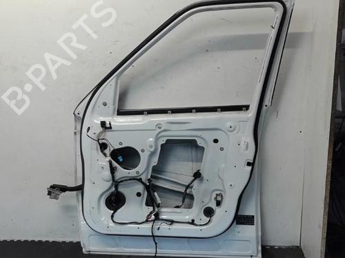 Right front door LAND ROVER RANGE ROVER SPORT I (L320) 3.0 D 4x4 | BP22357862C3 