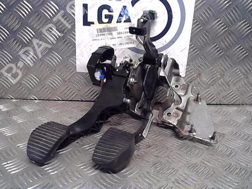 Used Break pedal PEUGEOT 3008 I MPV (0U_) 1.6 HDi (112 hp) 14558386