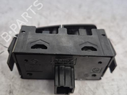 Warning switch RENAULT MEGANE III Coupe (DZ0/1_) 1.5 dCi (DZ09, DZ0D, DZ1F, DZ1G, DZ14, DZ29) | BP32431533I22