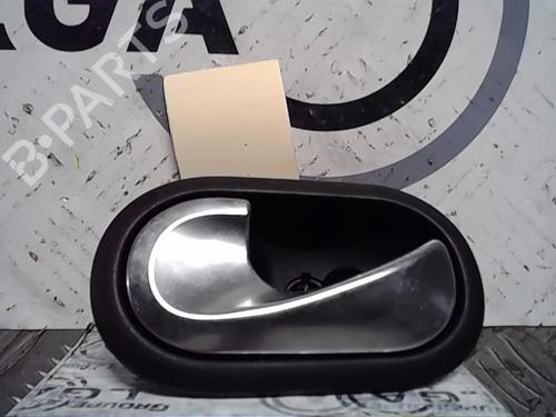 Used Front left interior door handle RENAULT TWINGO III (BCM_, BCA_) [2014-2025]  13850563