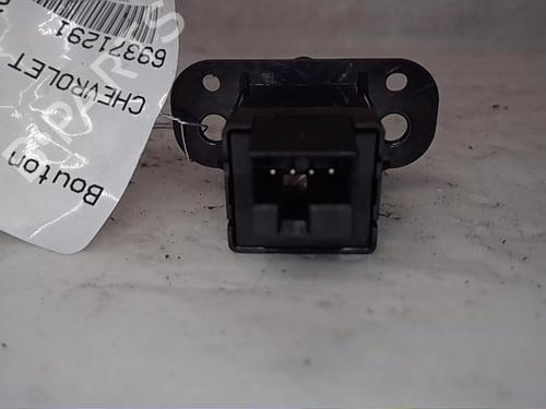 Used Warning switch CHEVROLET CRUZE (J300) [2009-2025]  13830436