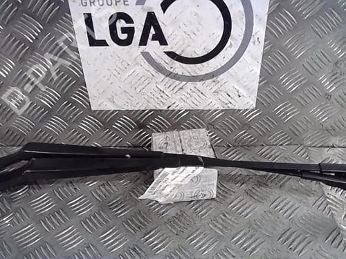 Used Front windshield wiper arm VW TOURAN (1T1, 1T2) [2003-2010]  14558782