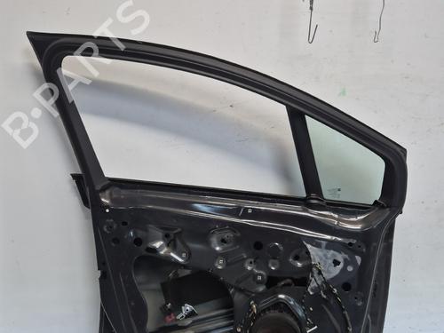 Used Left front door Left front door OPEL MERIVA B MPV (S10) 1.4 (75) (120 hp) 36310167 36310167