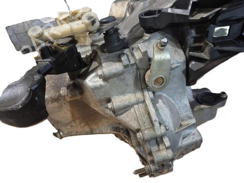 Used Gearbox PEUGEOT 208 I (CA_, CC_) 1.2 VTI 82 (82 hp) 30139652