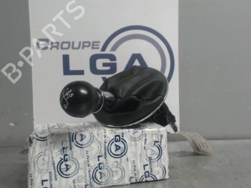 Used Gear lever FIAT 500 (312_) 1.2 (312AXA1A) (69 hp) 13869011