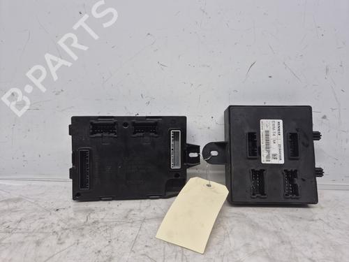 Used Fuse box Fuse box RENAULT TWINGO III (BCM_, BCA_) 0.9 TCe 90 (BCM9, BCM2) (90 hp) 34229121 34229121