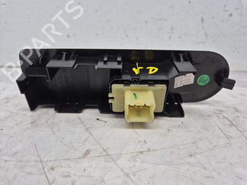 Right front window switch RENAULT CAPTUR I (J5_, H5_) 1.5 dCi 90 (J5N4, J5M5, J5MW, J5M6, J5AL, J5AJ) | BP33727174I26 - Image 2