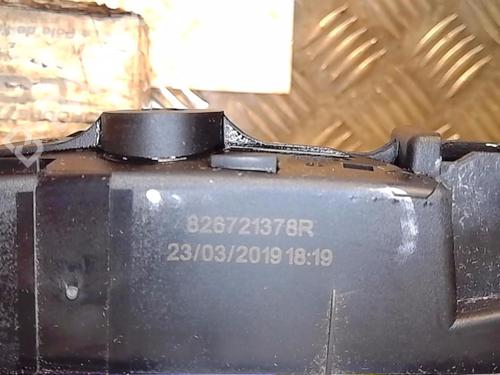 Used Front right interior door handle RENAULT CLIO V (B7_) 1.3 TCe 130 (B7MF) (131 hp) 13856177