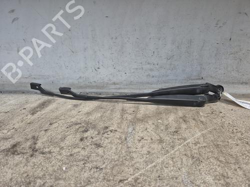 Used Front windshield wiper arm FIAT 500 (312_) 1.2 (312AXA1A) (69 hp) 28684903