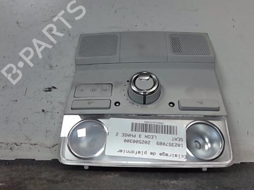 Innerbelysning SEAT LEON (5F1) 1.4 TSI (150 hp) 24185556