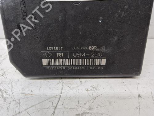 Used Fuse box Fuse box 36834097 36834097
