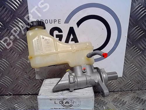 Brake master cylinder RENAULT MEGANE IV Hatchback (B9A/M/N_) 1.2 TCe 130 (B9MR) | BP14521973M77 
