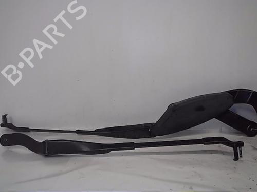Used Front windshield wiper arm MERCEDES-BENZ E-CLASS (W211) E 320 CDI (211.022) (224 hp) 14560172
