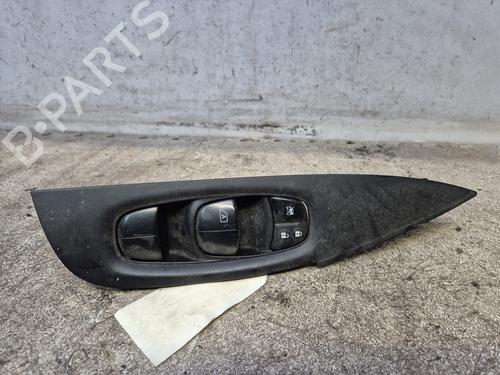 Used Left front window switch NISSAN QASHQAI II (J11, J11_) 1.2 DIG-T (115 hp) 29195885