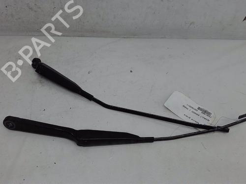 Used Front windshield wiper arm RENAULT KANGOO (KC0/1_) 1.2 (KC0A, KC0K, KC0F, KC01) (58 hp) 14922181