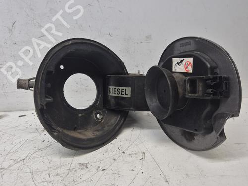 fuel-flap-renault-megane-iii-hatchback-bz01_-b3_-2008-36834096 main image