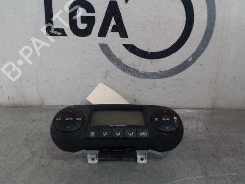 Used Climate control HYUNDAI ix35 (LM, EL, ELH) 1.7 CRDi (116 hp) 13867165
